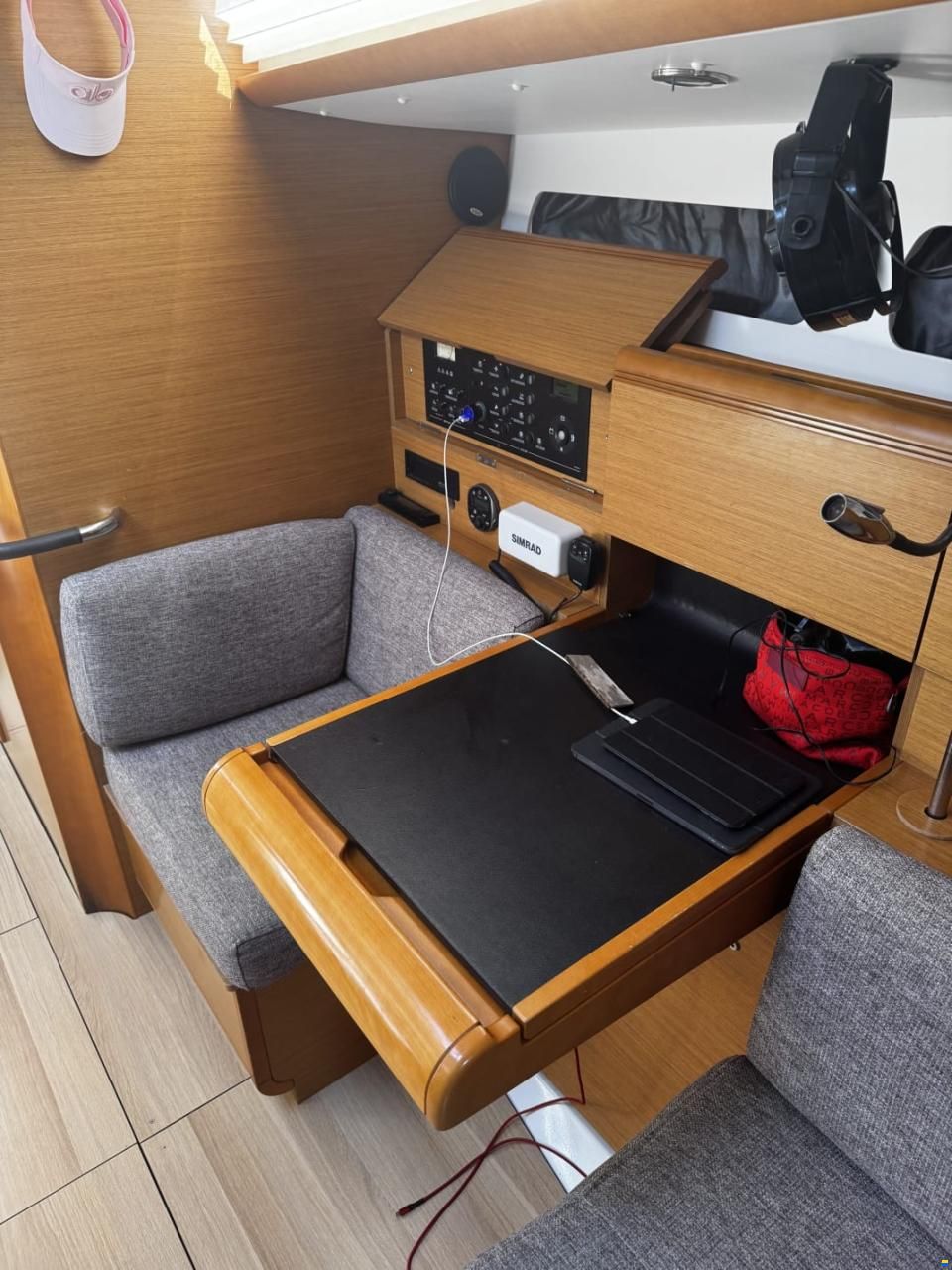 Jeanneau 409