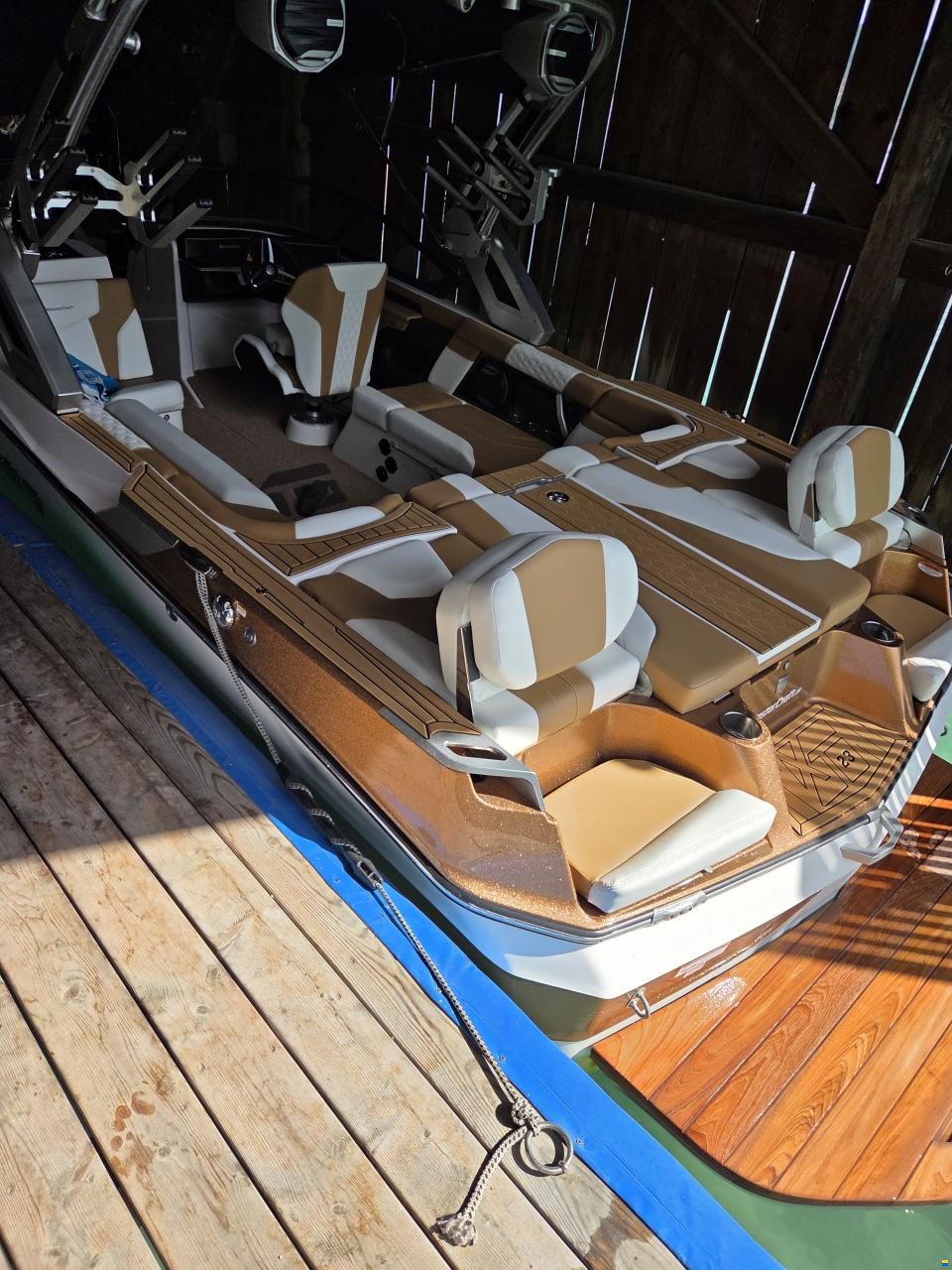 MasterCraft XT23