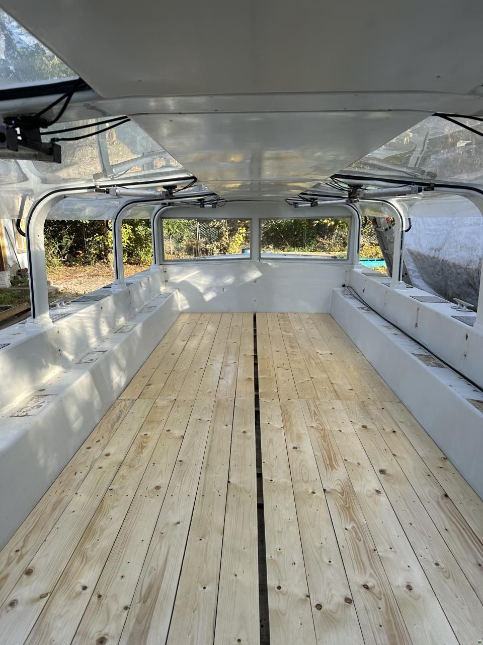 10 Ausflugsboot