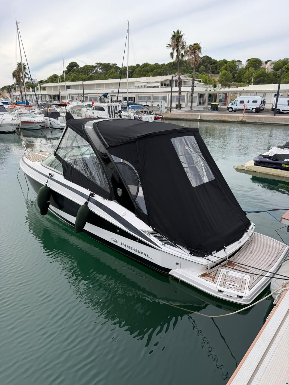 Regal 2550