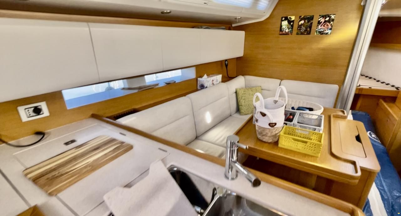 Grand Soleil 39