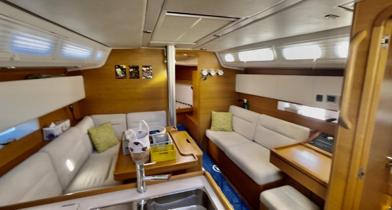 Grand Soleil 39