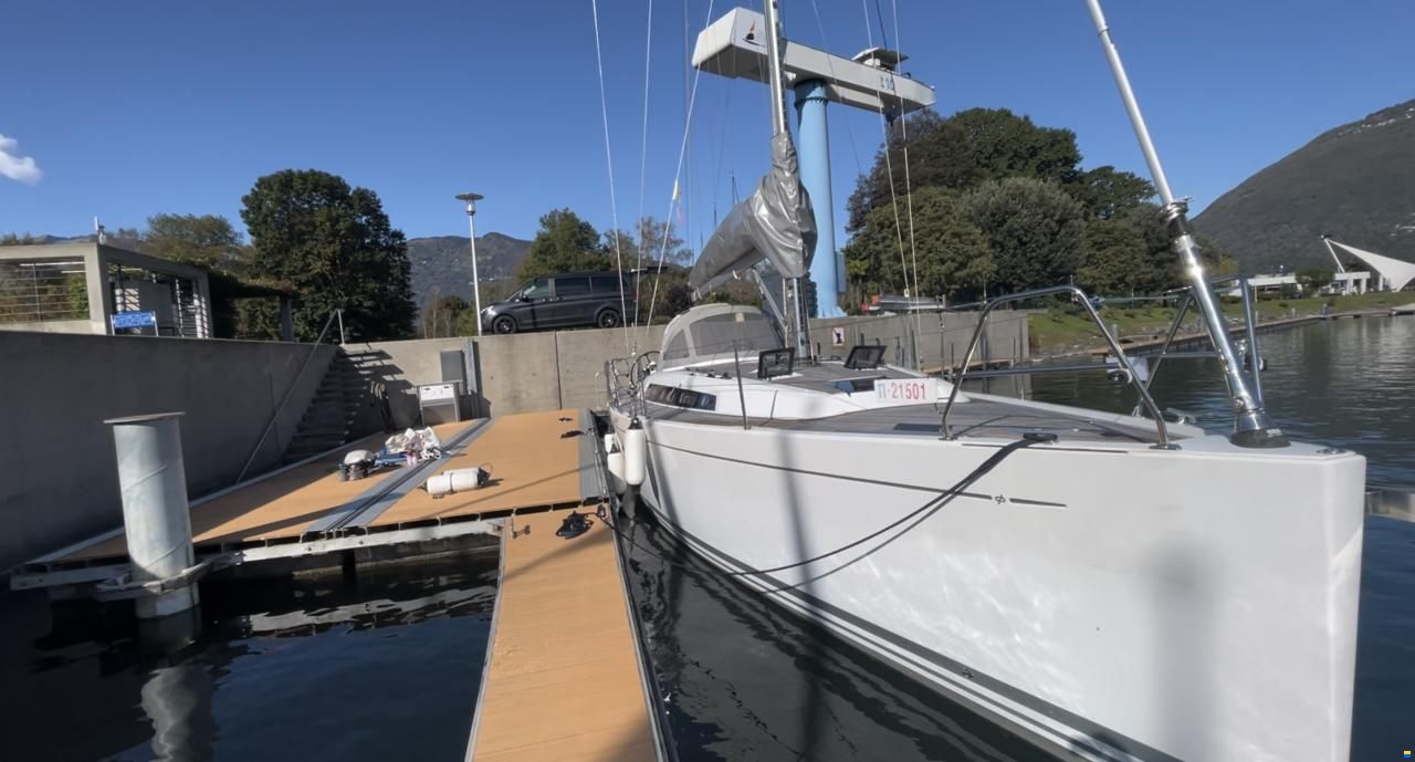 Grand Soleil 39