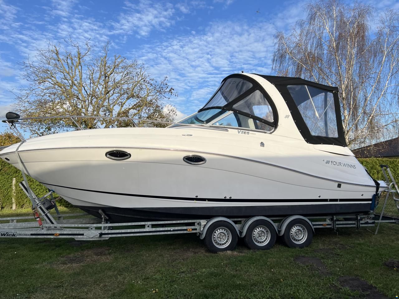 Four Winns V 285