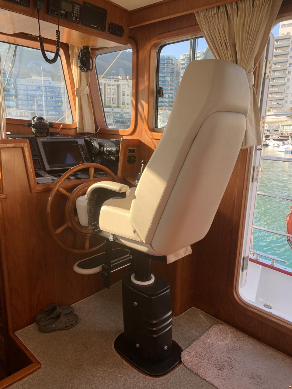 Seahorse Marine Diesel Duck 46+2 Seahorse Marine