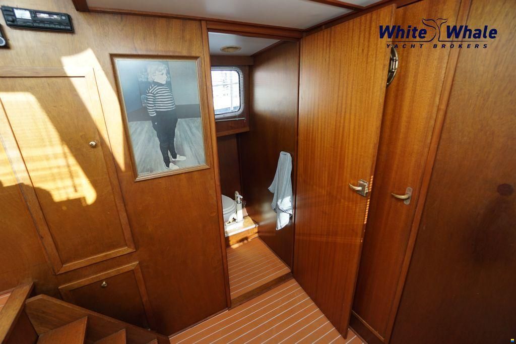 Linssen St. Jozef Vlet 950 Salon AK