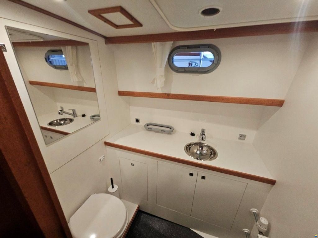 Brandsma Luna 34