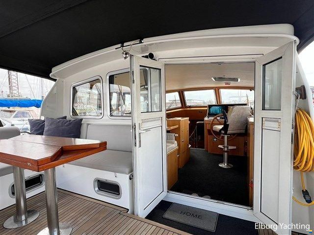 VDL Pilot 50 - Open Kuip