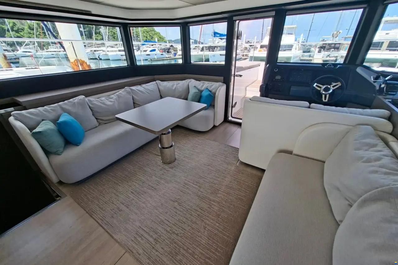 Leopard 53 Powercat