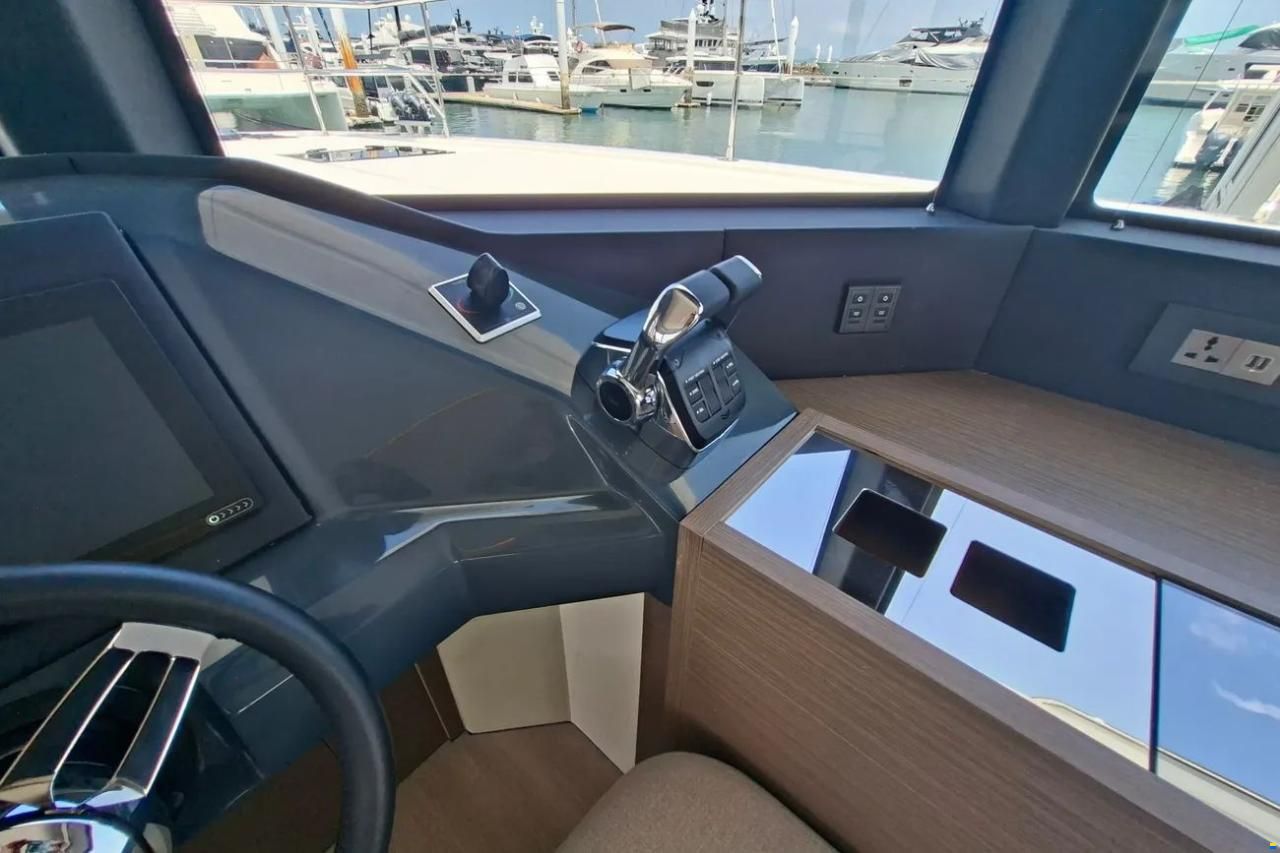 Leopard 53 Powercat