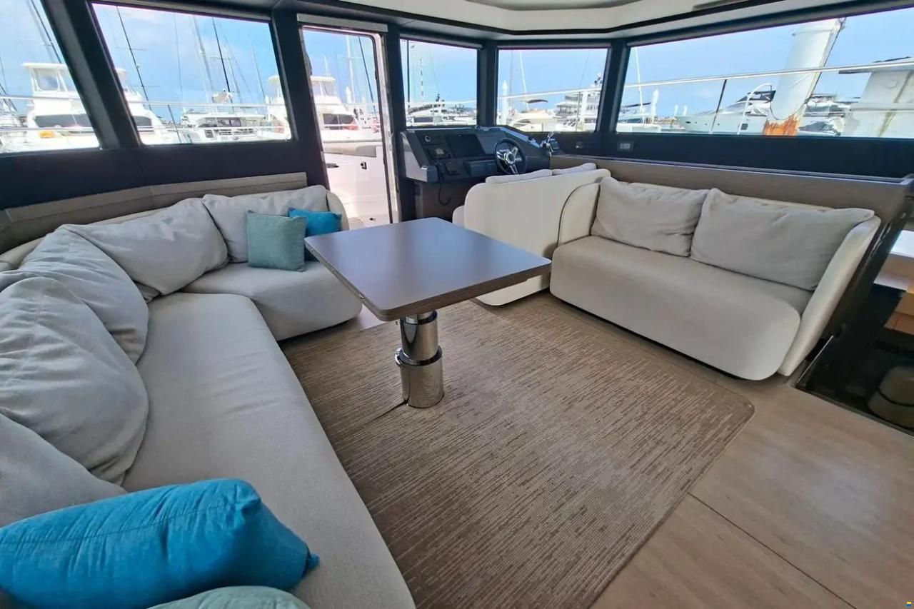 Leopard 53 Powercat