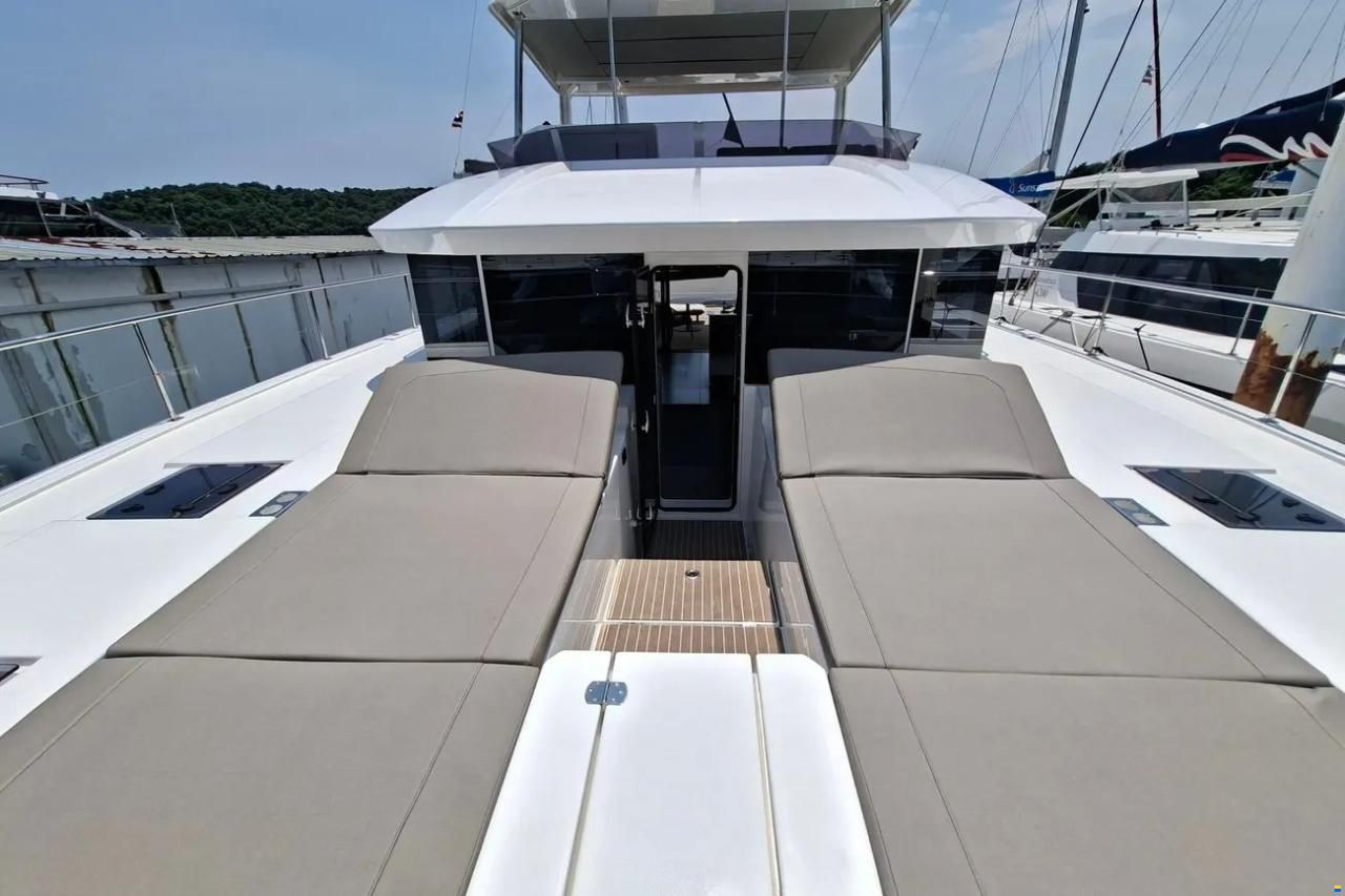 Leopard 53 Powercat