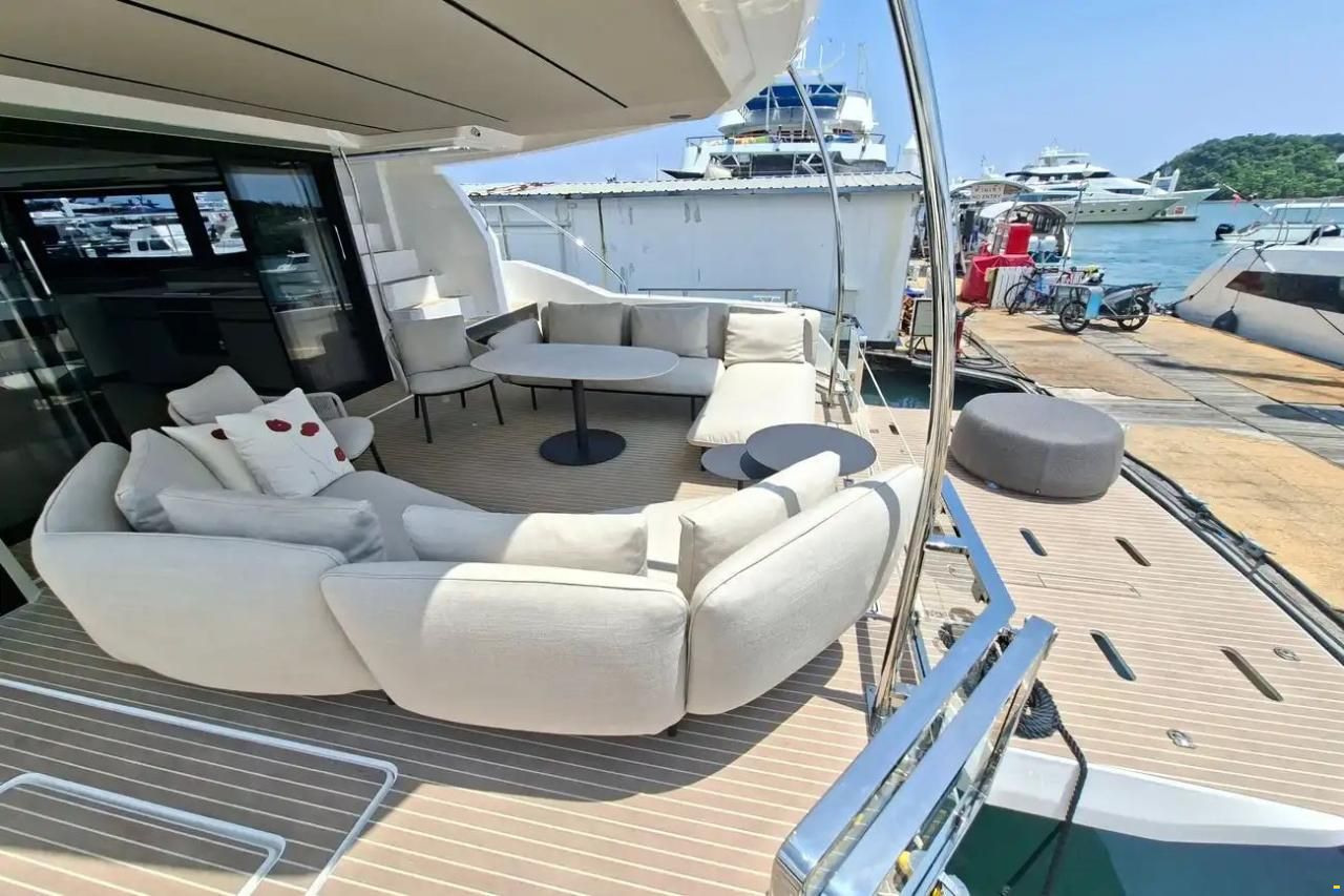 Leopard 53 Powercat