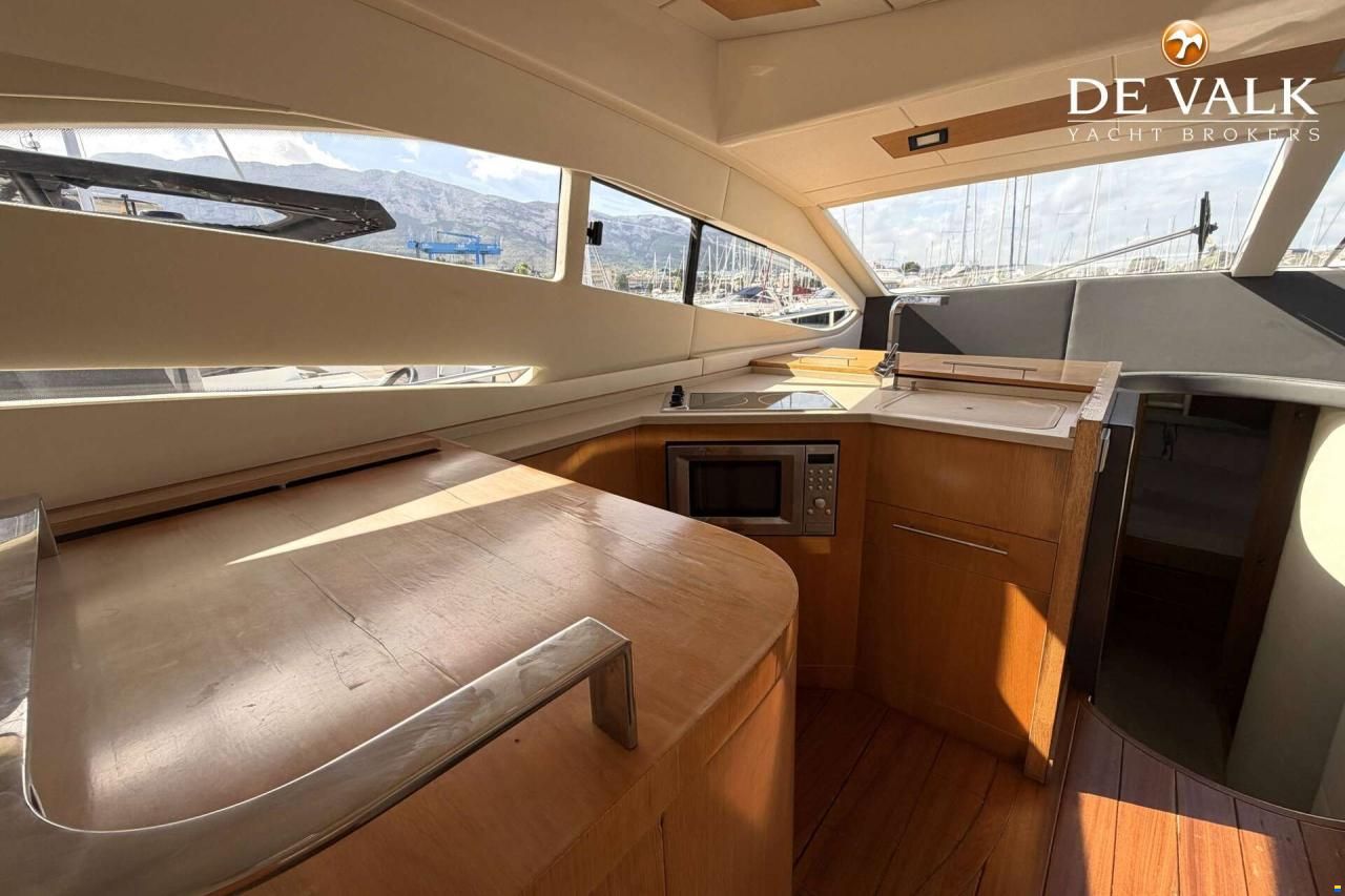 Rodman Muse 44