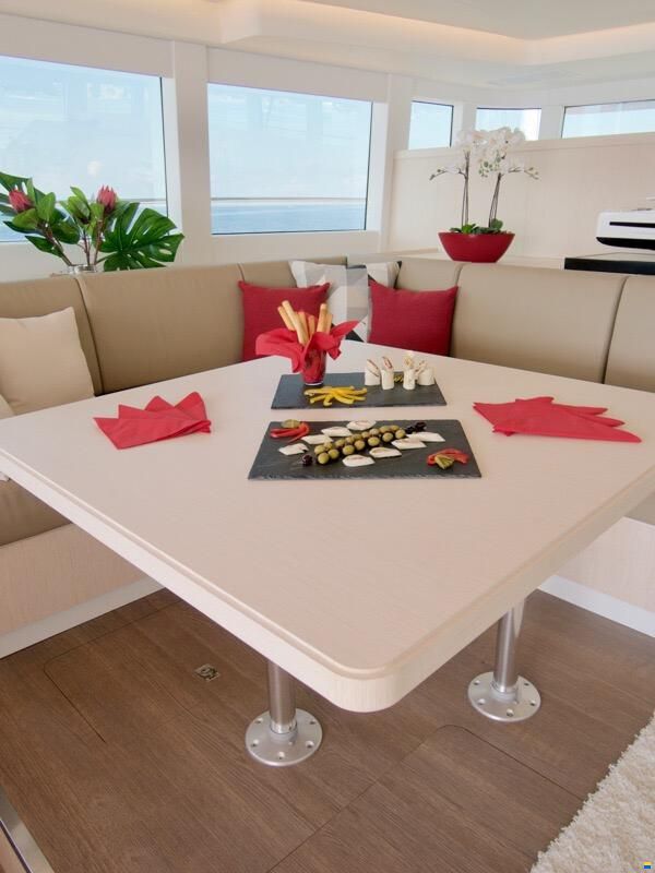 Mazarin 55 POWERCATAMARAN HYBRID