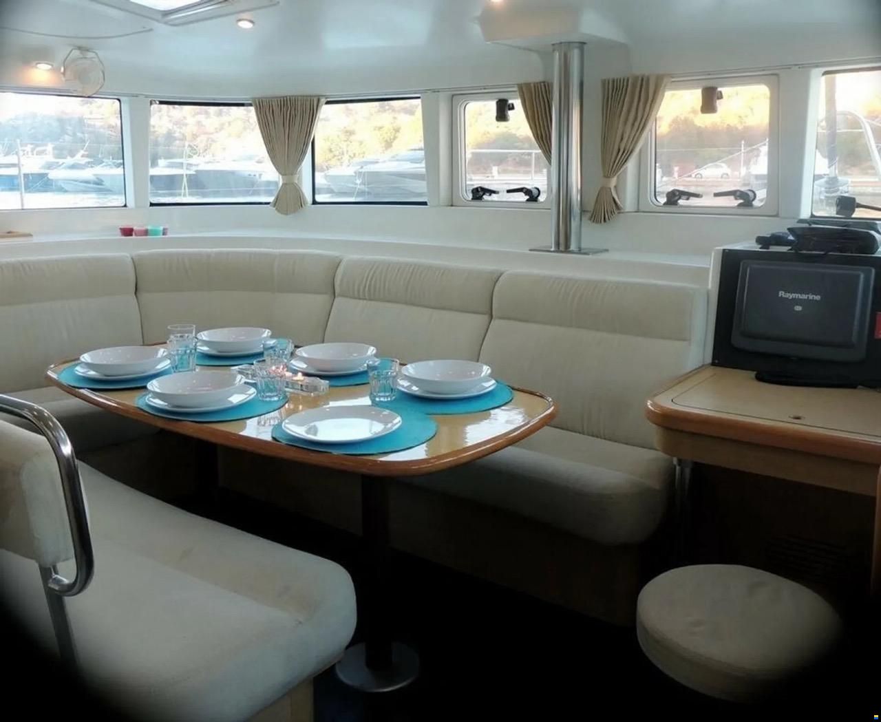 Lagoon 440