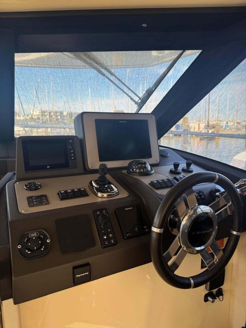 Azimut Magellano 43