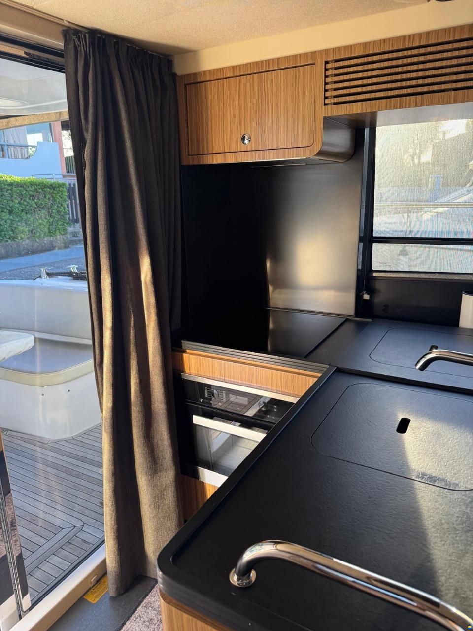 Azimut Magellano 43