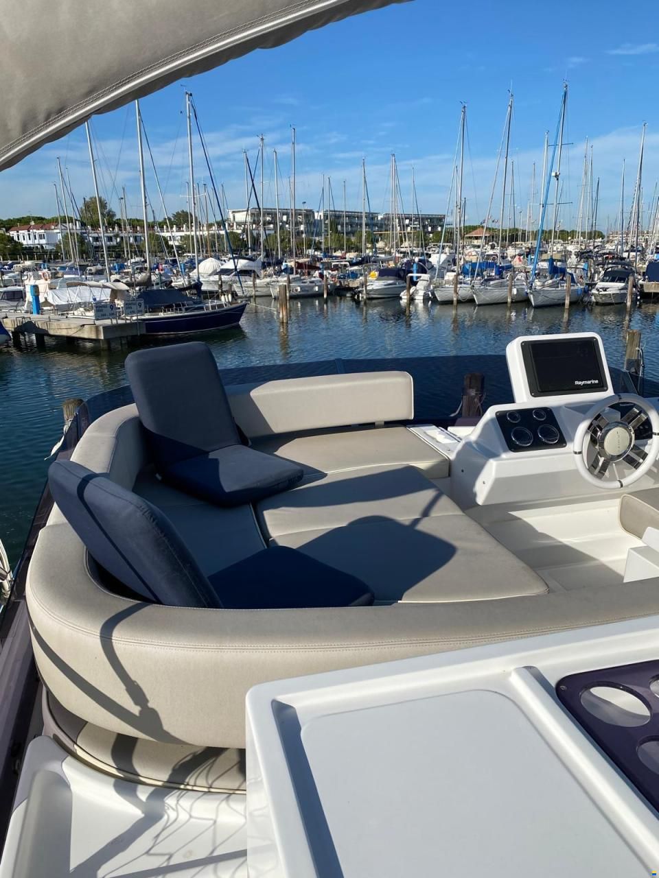 Azimut Magellano 43