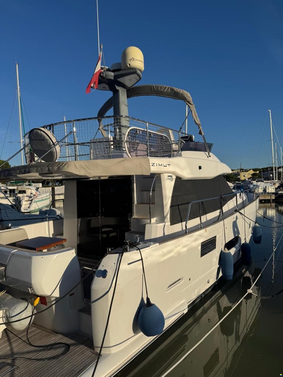 Azimut Magellano 43