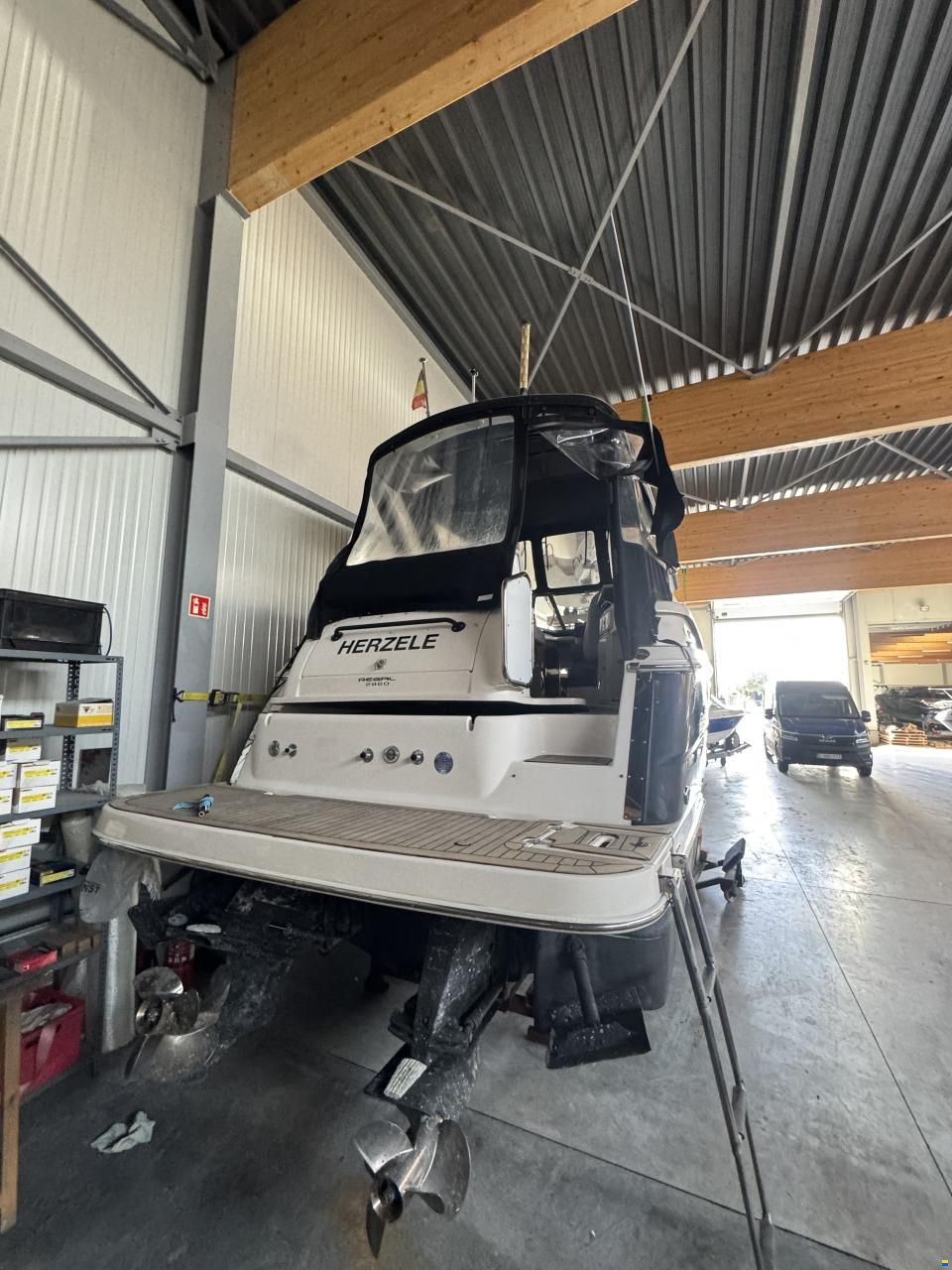 Regal 2860 Window Express