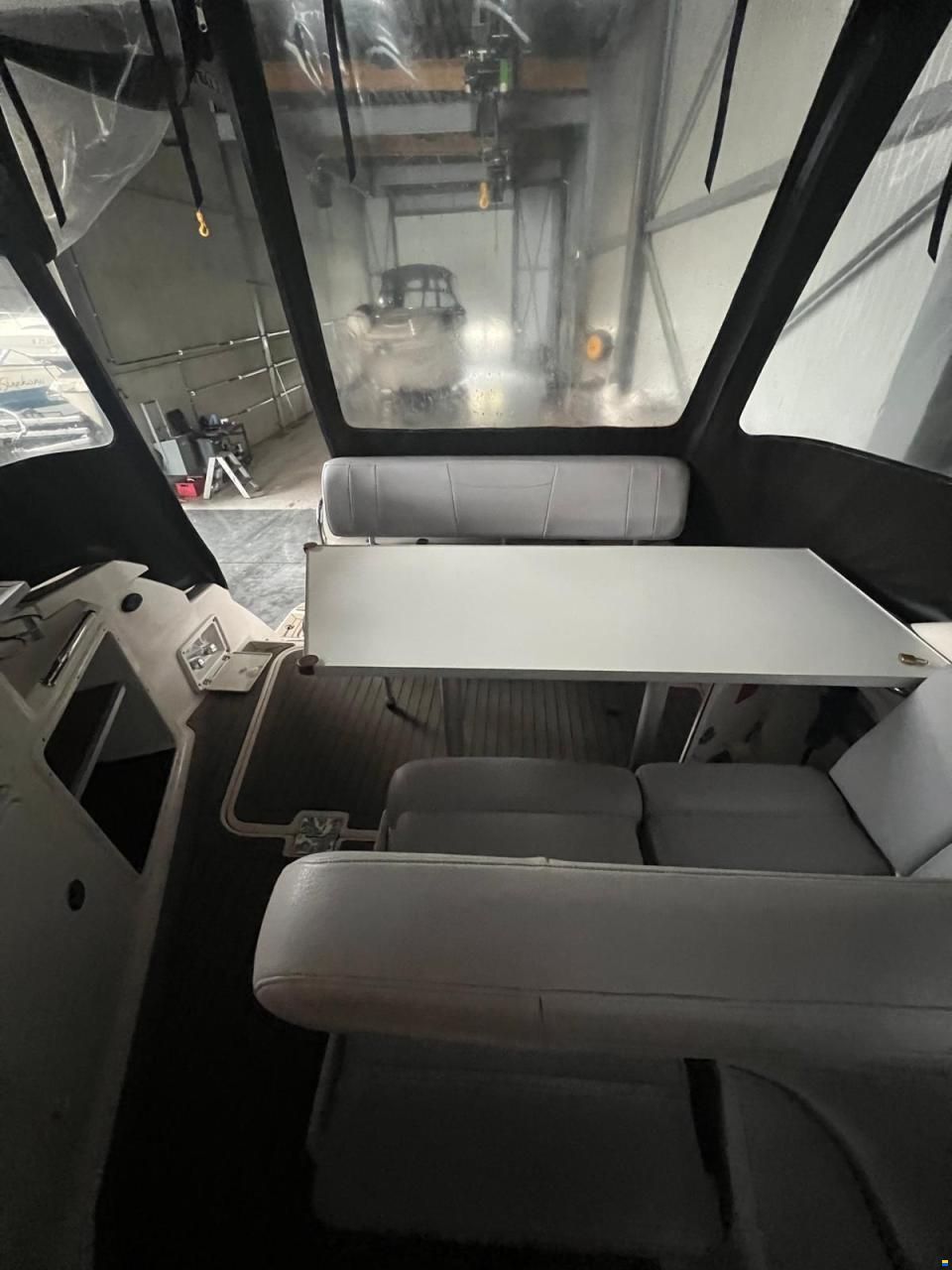 Regal 2860 Window Express