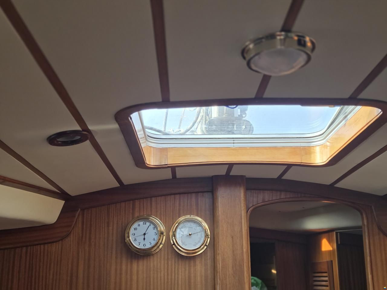 Hallberg-Rassy 382