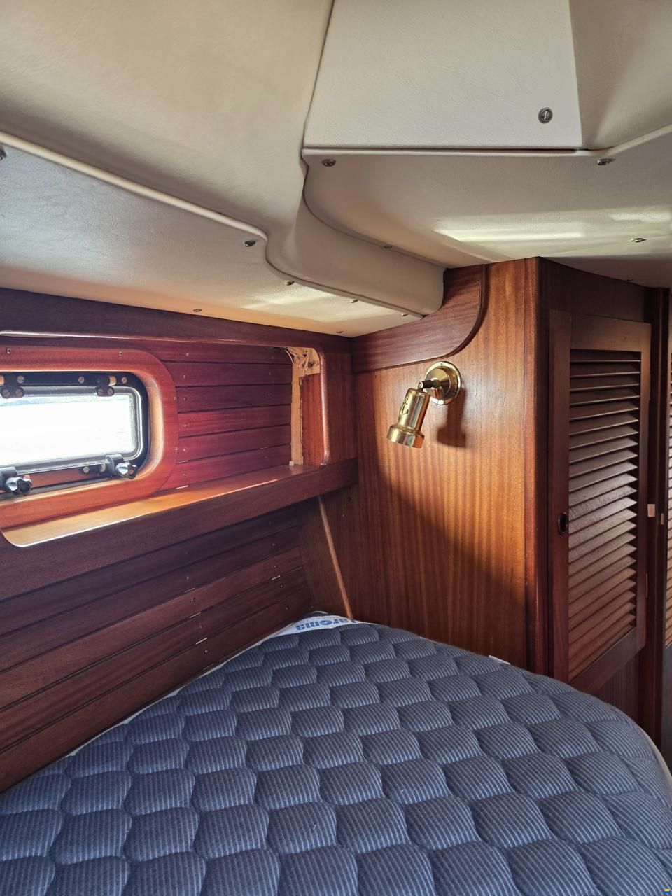 Hallberg-Rassy 382