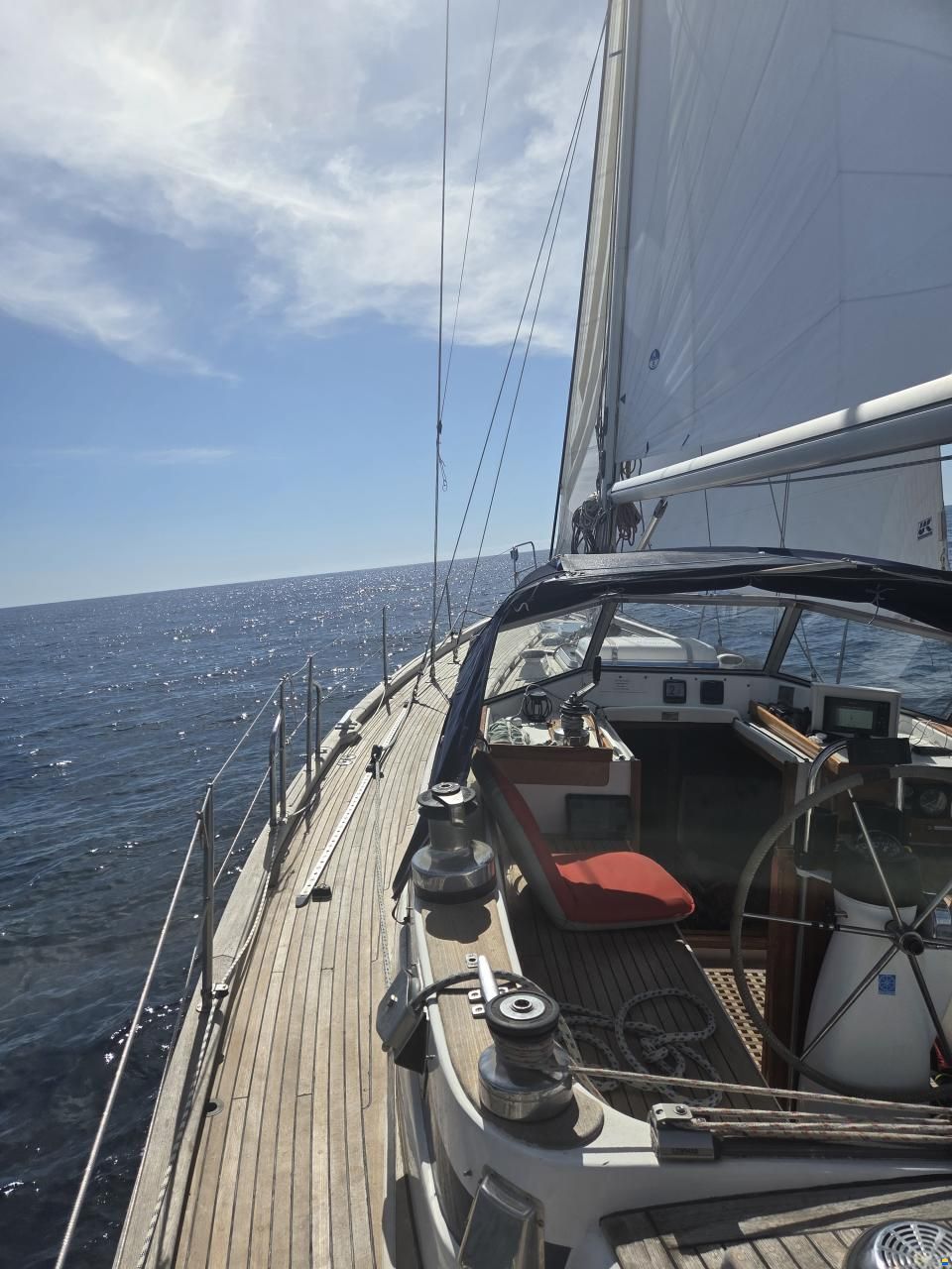 Hallberg-Rassy 382