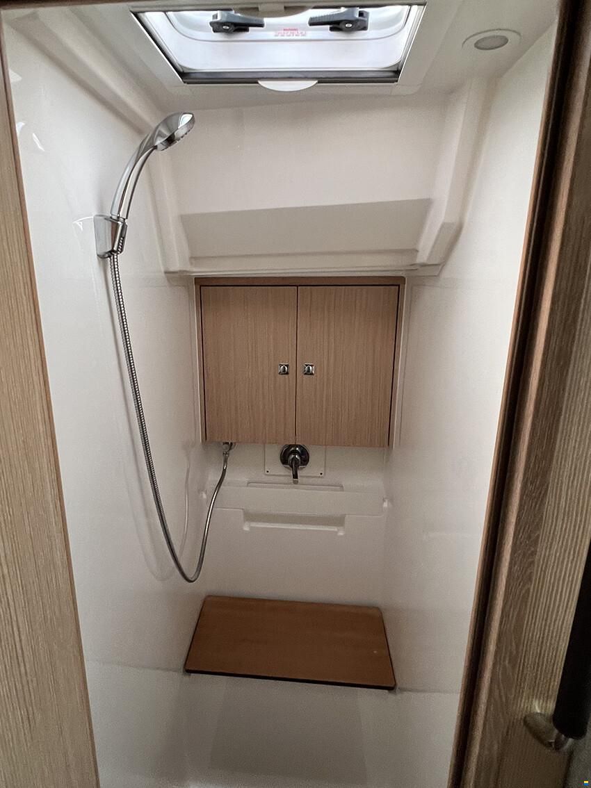 Bavaria C45 Style