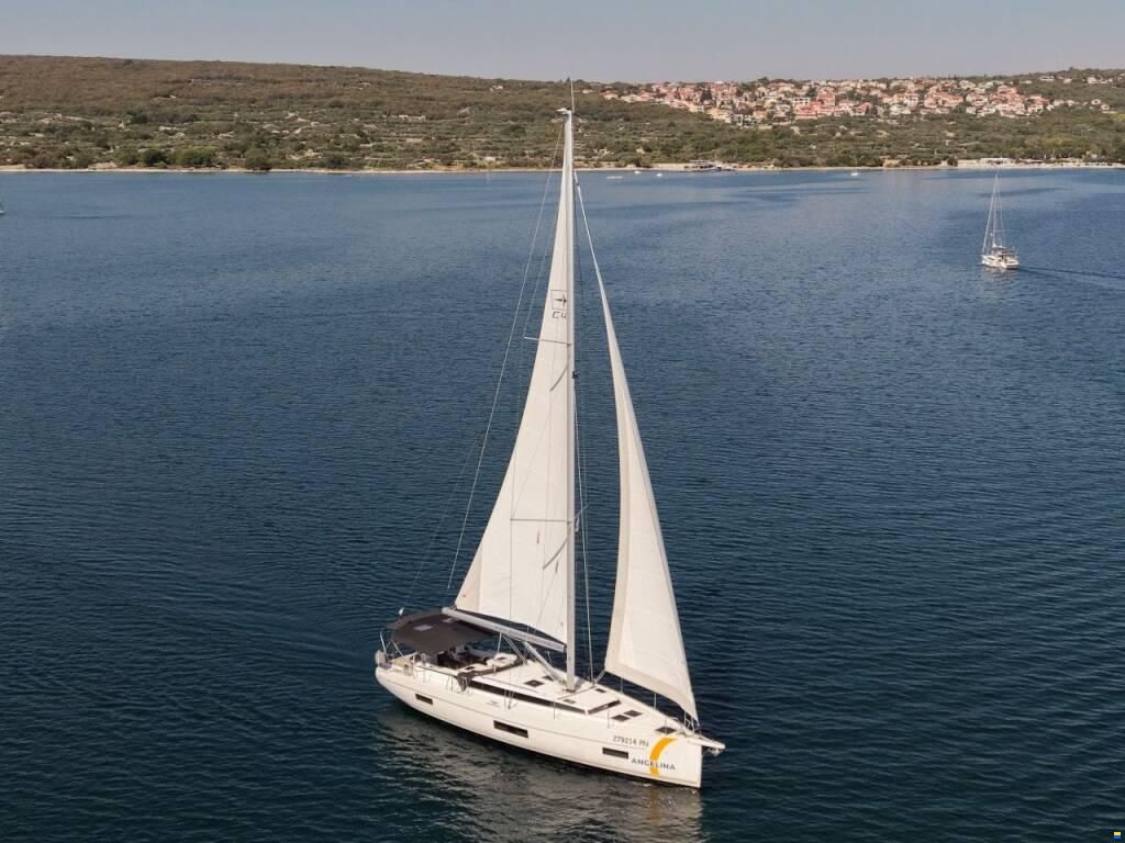 Bavaria C45 Style
