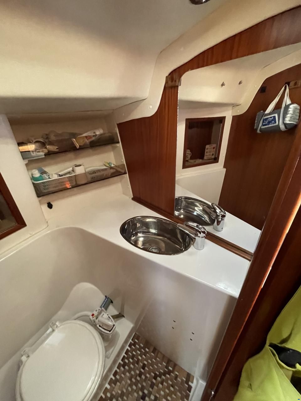 Hanse 331