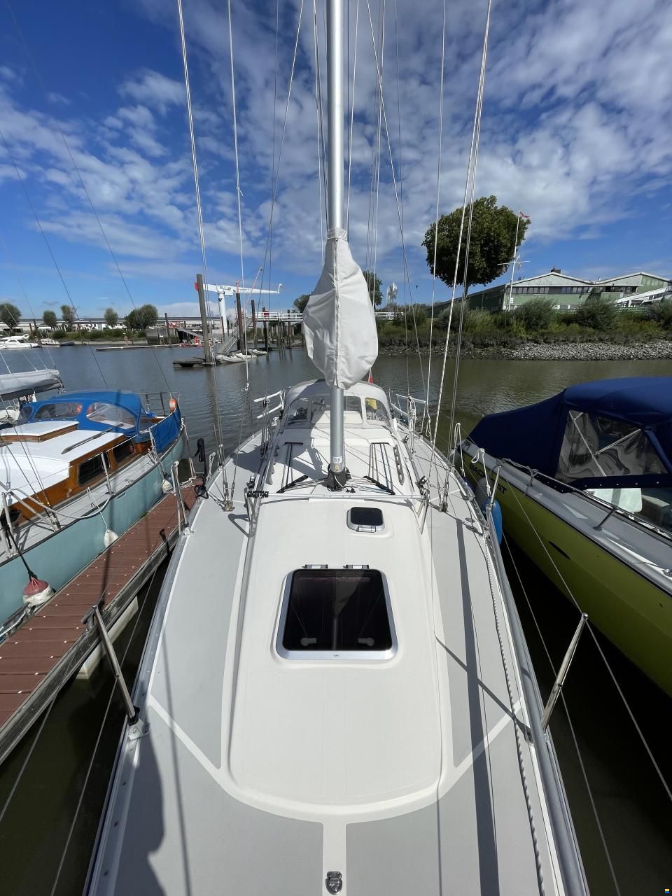 Hanse 331