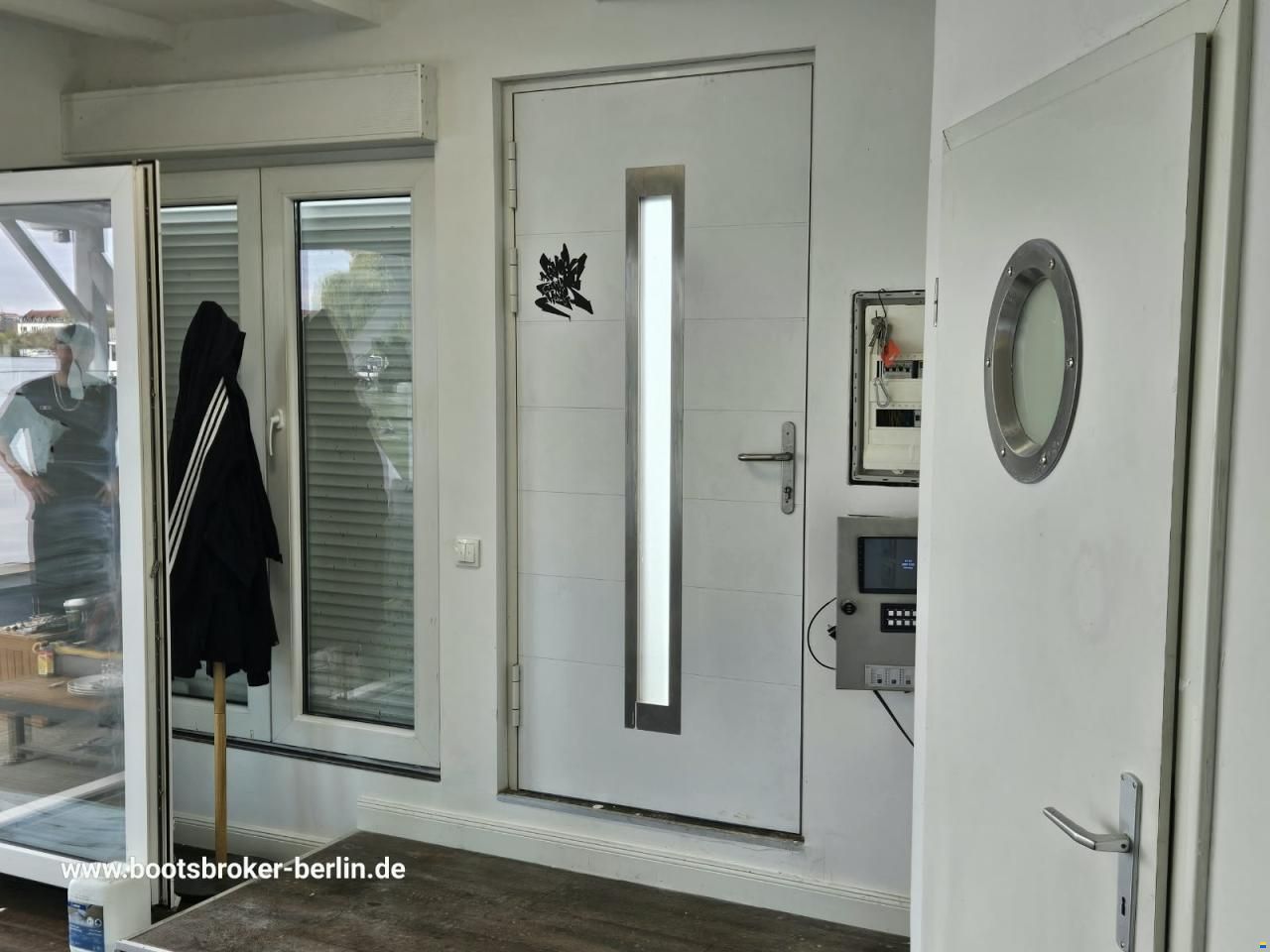 Floating Home Gabriella HBO 103