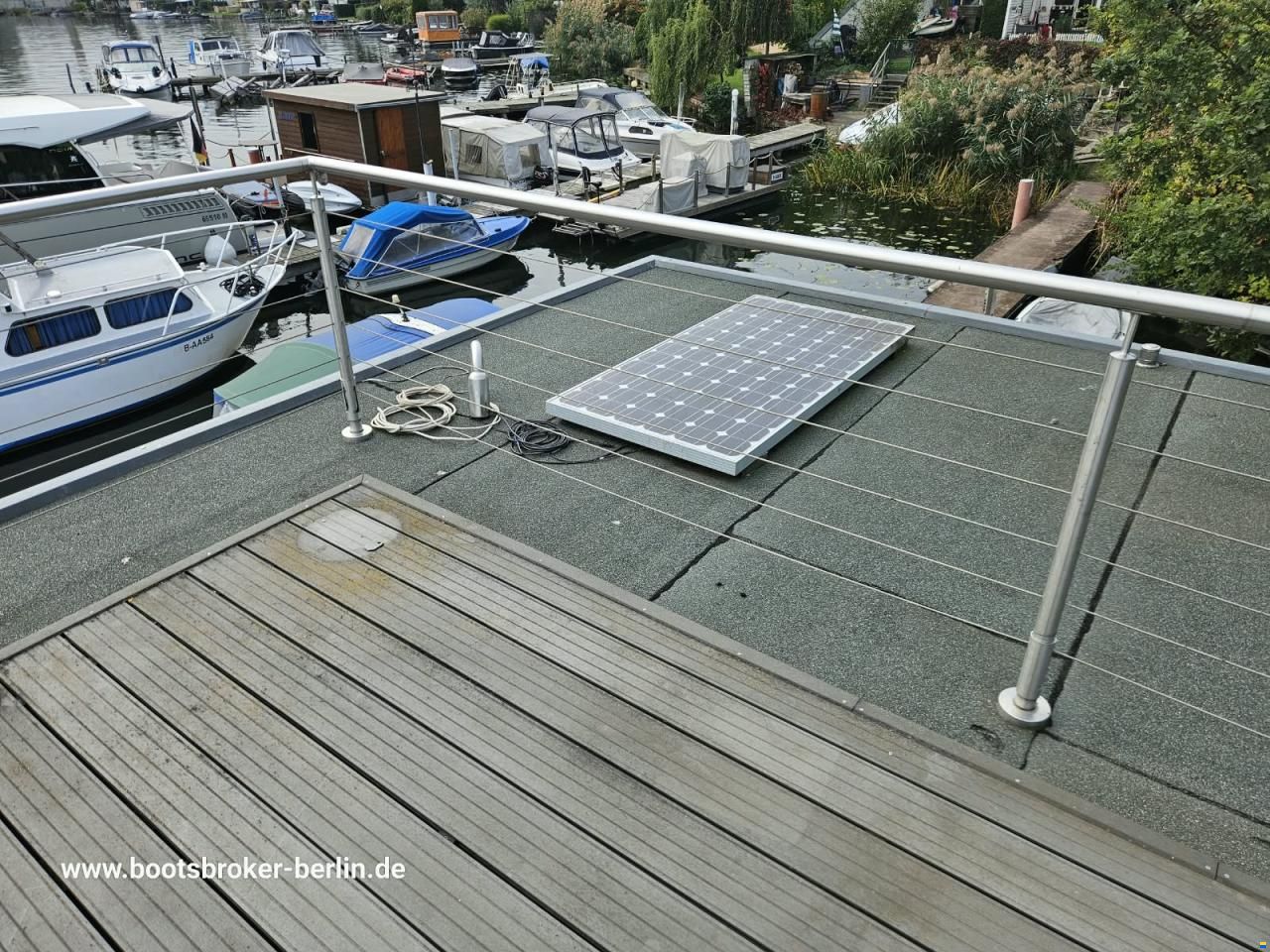 Floating Home Gabriella HBO 103