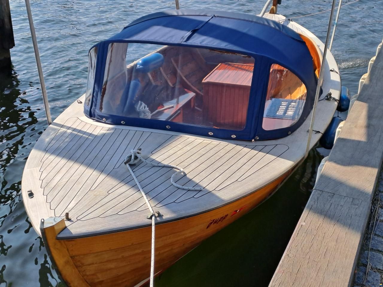Tuckerboot