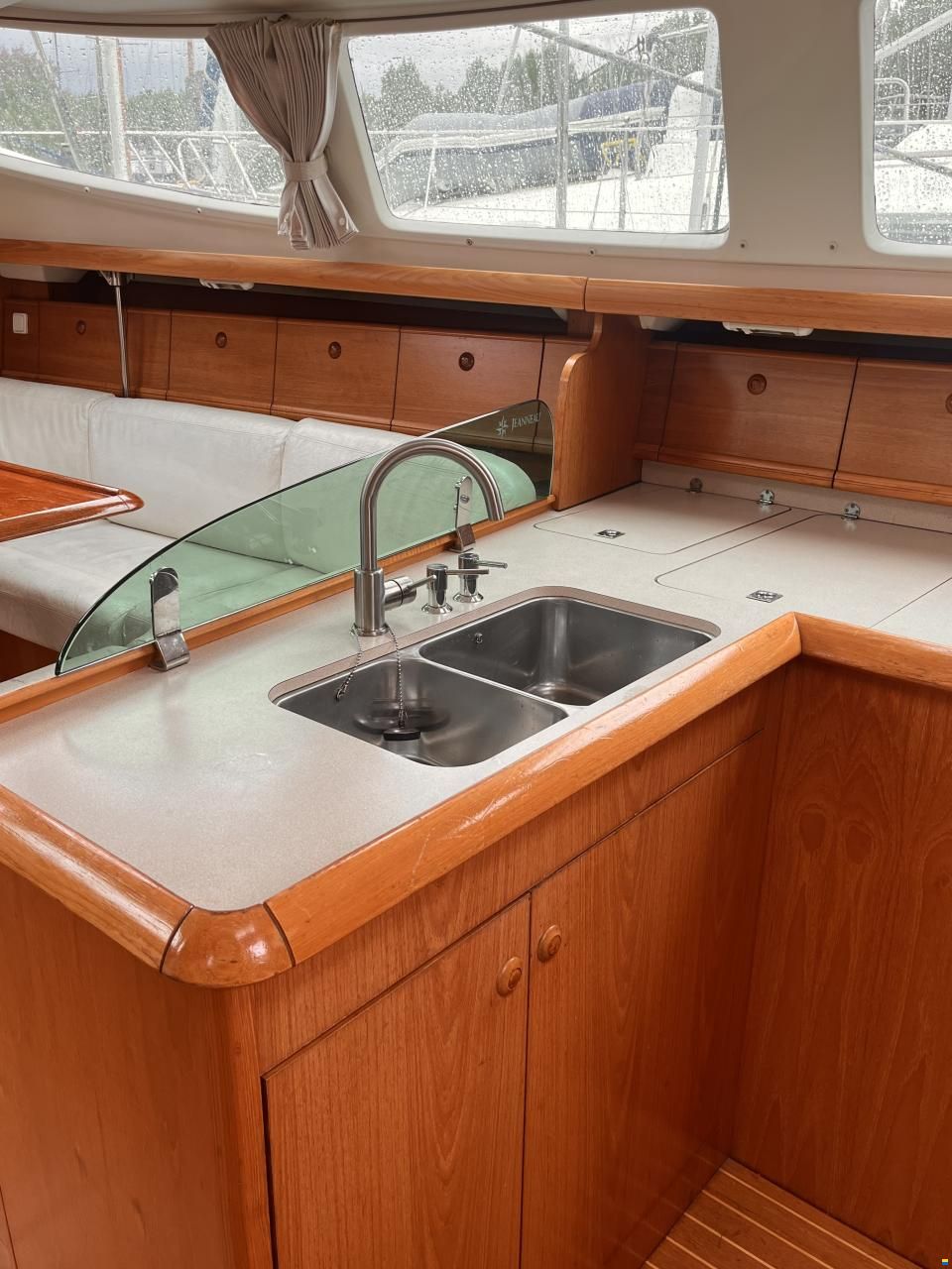 Jeanneau Sun Odyssey 43 DS