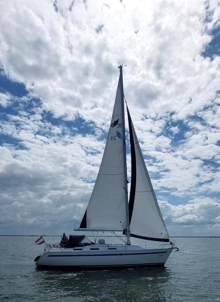 Bavaria 35 Holiday