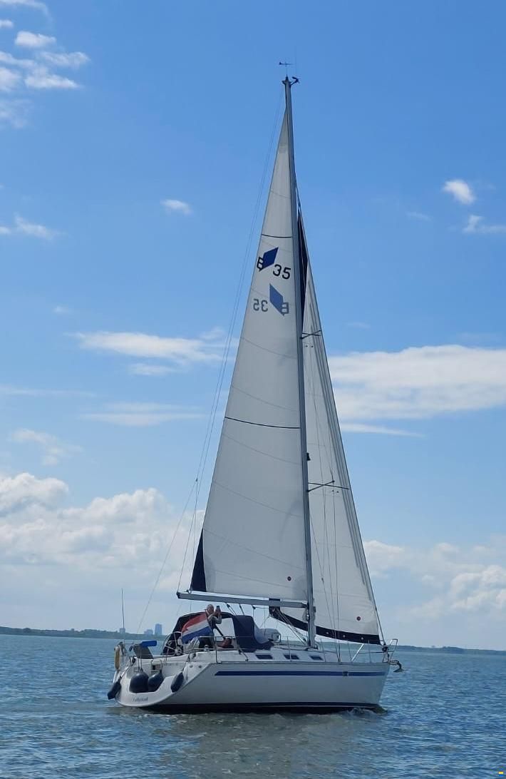 Bavaria 35 Holiday