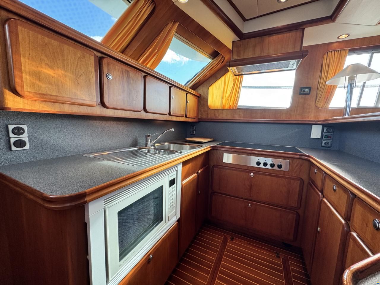 Linssen Grand Sturdy 500 AC Variotop