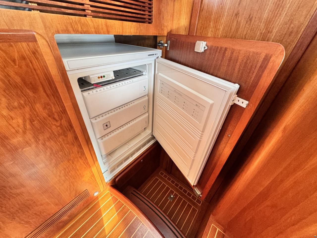 Linssen Grand Sturdy 500 AC Variotop