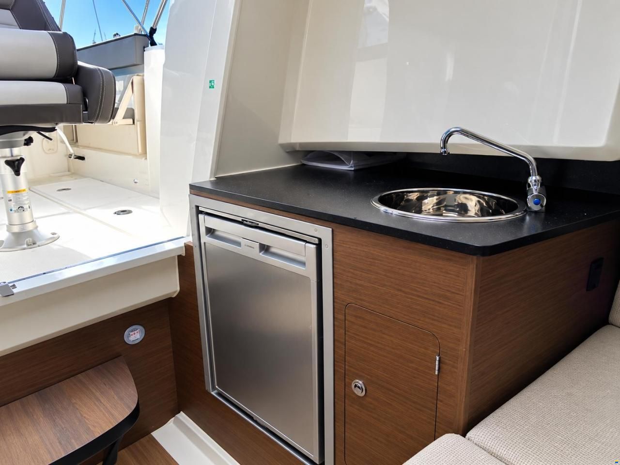 Jeanneau Cap Camarat 7.5 WA Serie 2