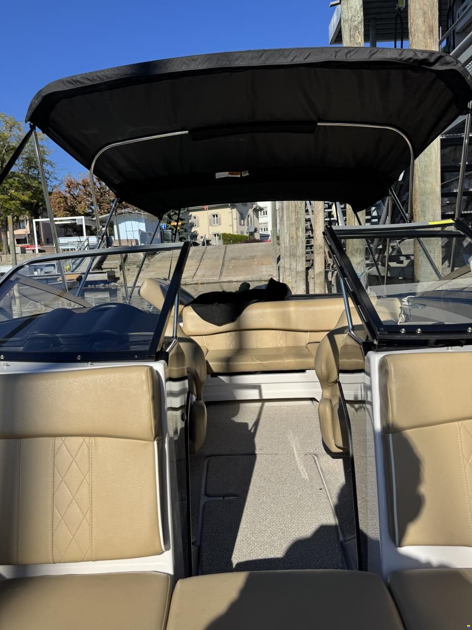 Glastron GT 205