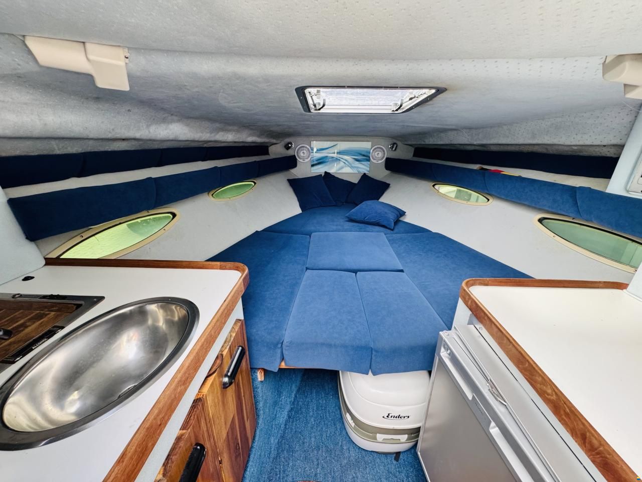 Sea Ray 260 (OV) Overnighter
