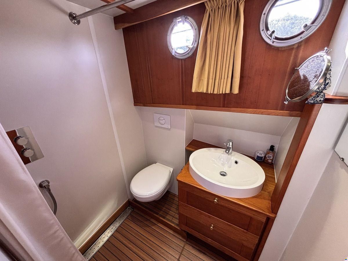 Sleepboot 13.50