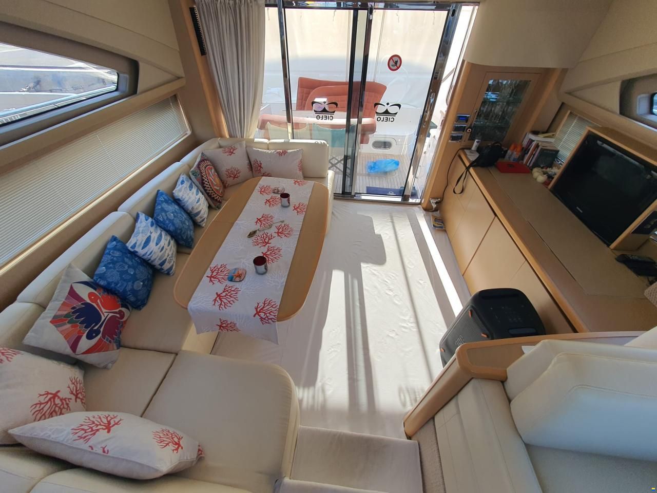 Princess Flybridge 54