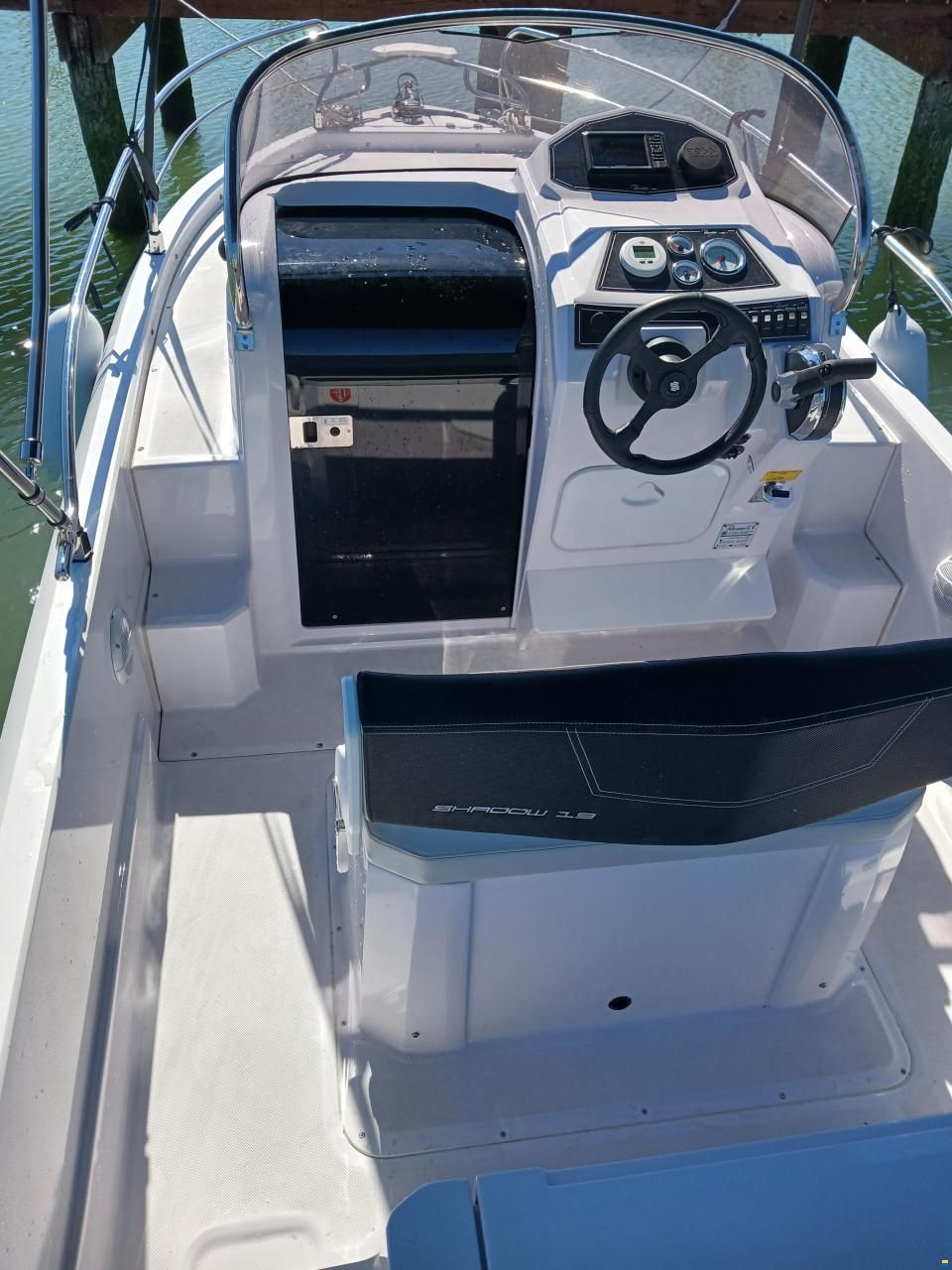 Ranieri Shadow 19