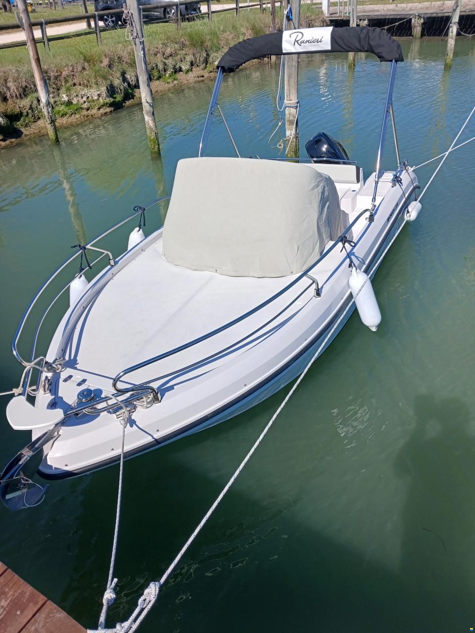 Ranieri Shadow 19
