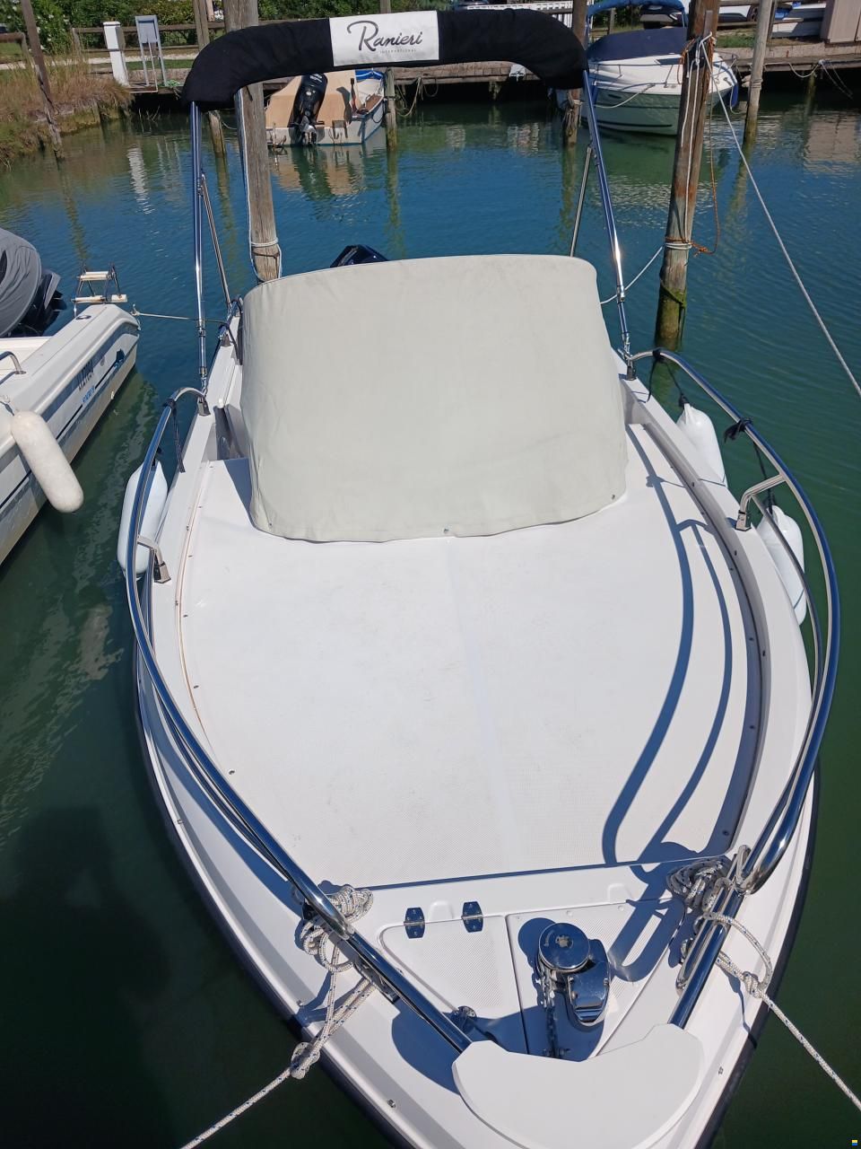 Ranieri Shadow 19