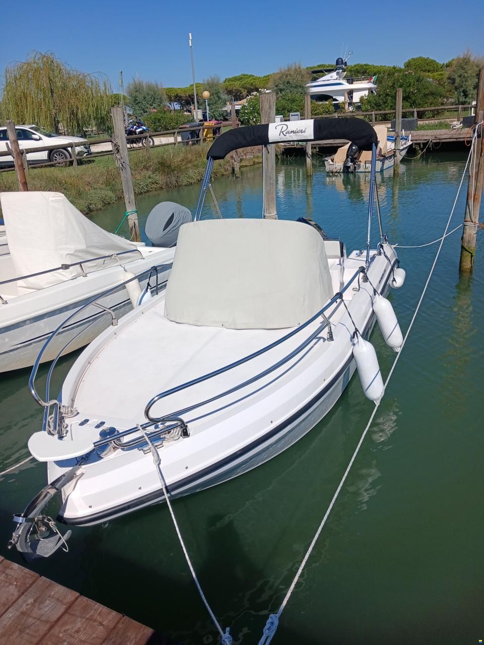 Ranieri Shadow 19
